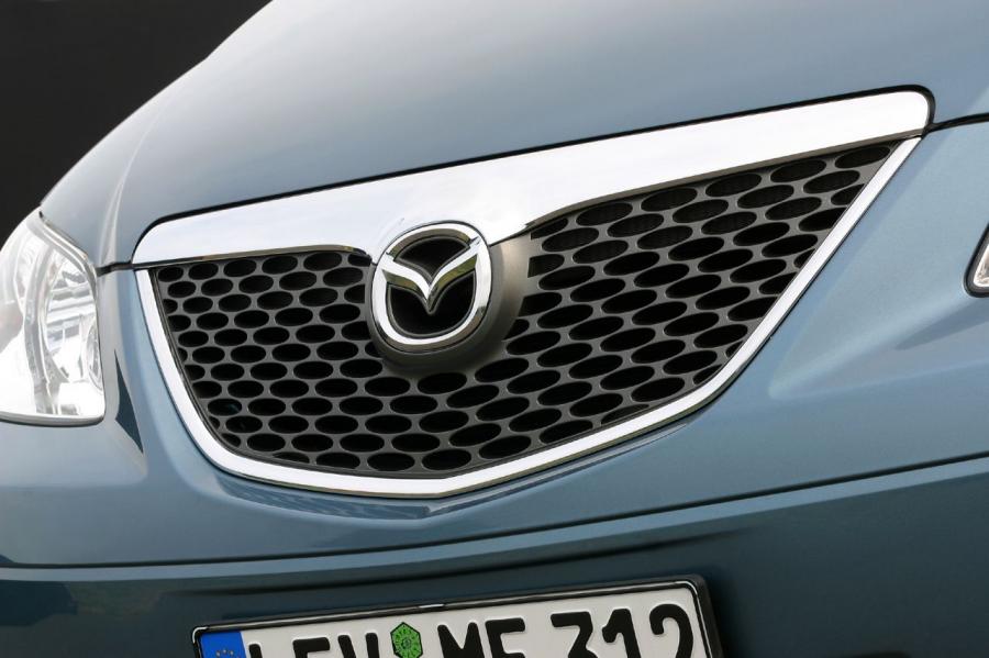  Mazda MPV 2000 года  (фото 4 из 6)
